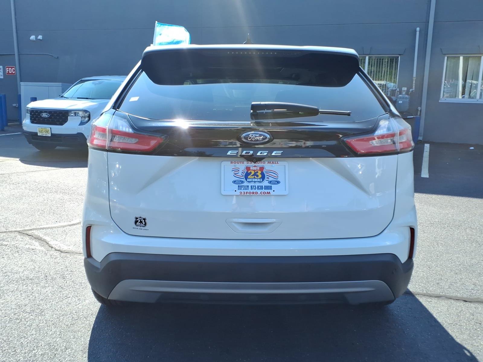 Certified 2022 Ford Edge SEL w/ Convenience Package AWD/4WD image 7