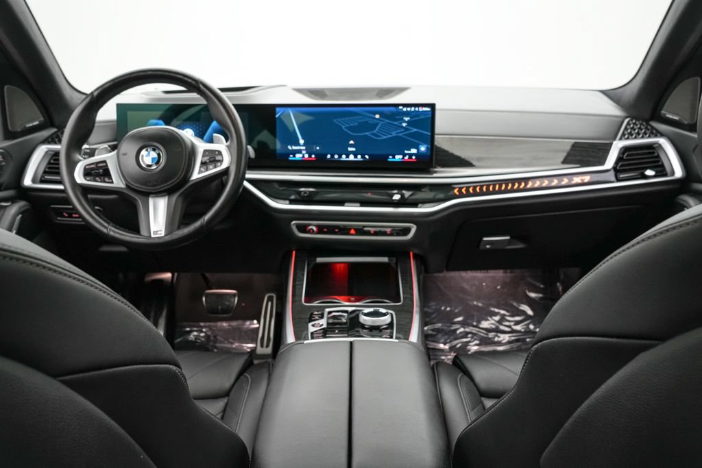 Used 2024 BMW X7 xDrive40i w/ M Sport Package AWD/4WD image 21