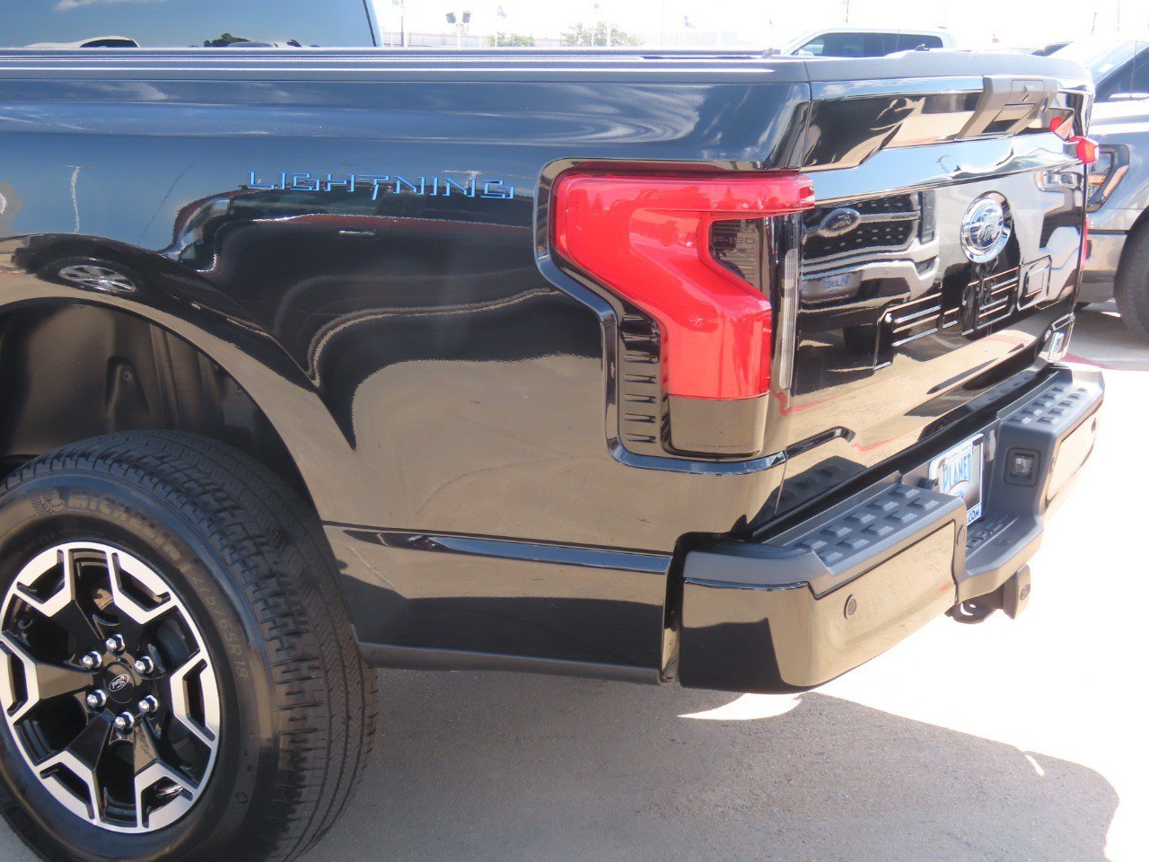 Certified 2023 Ford F150 Lightning XLT AWD/4WD image 17