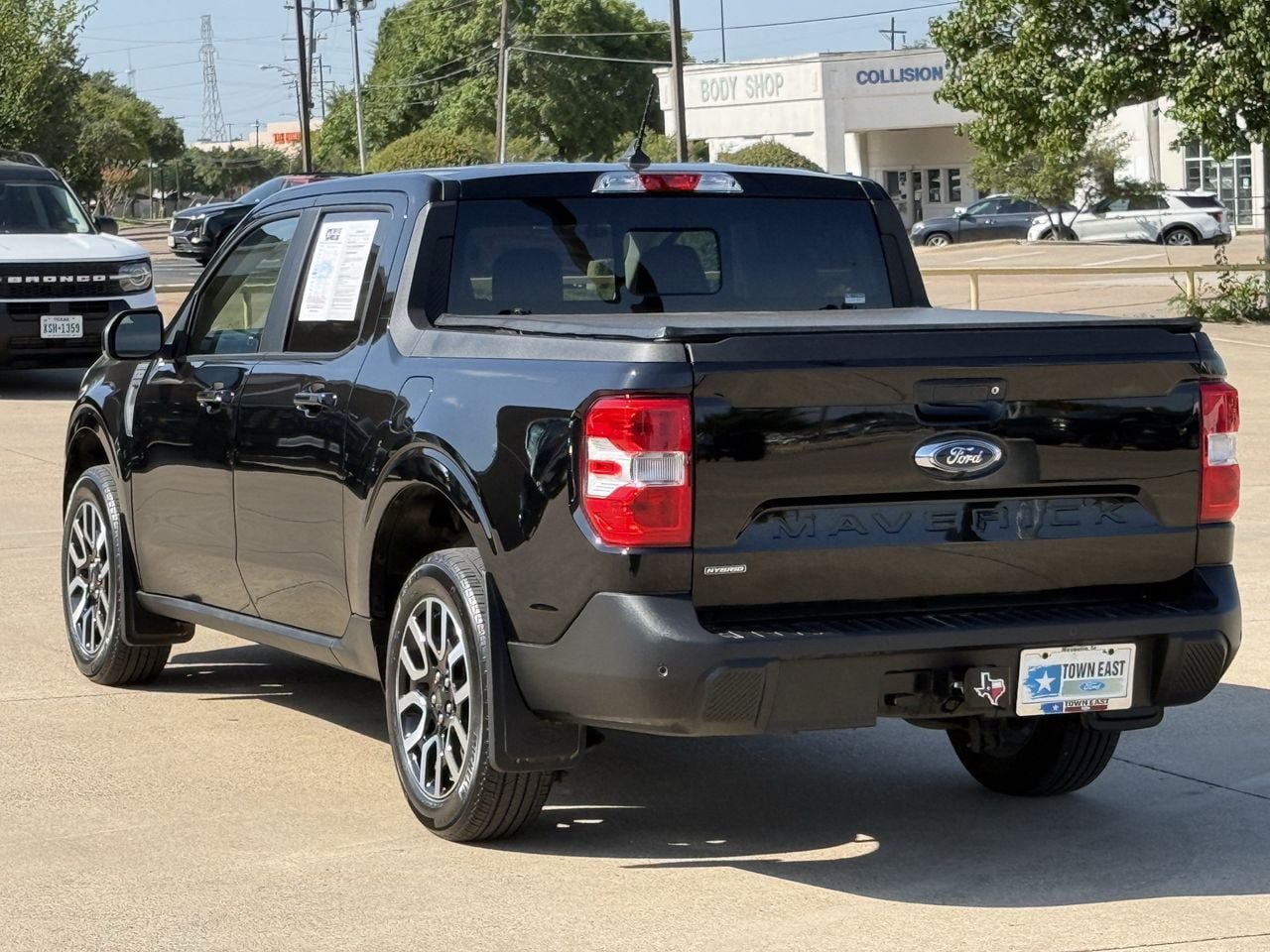 Certified 2024 Ford Maverick Lariat FWD image 6