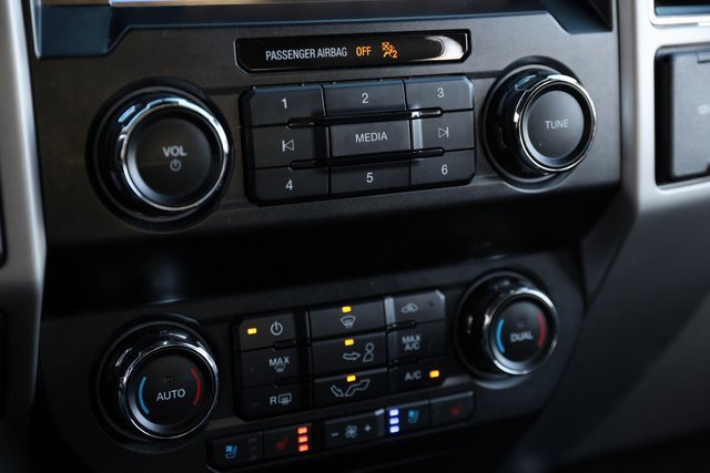 Certified 2019 Ford F150 Lariat w/ Equipment Group 501A Mid image 29