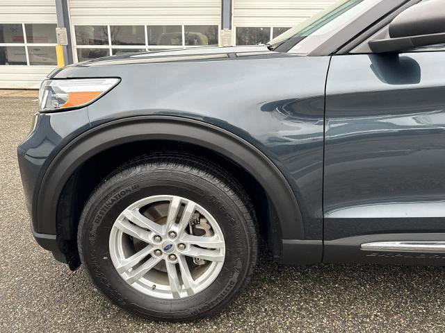 Certified 2023 Ford Explorer XLT w/ Equipment Group 202A AWD/4WD image 13