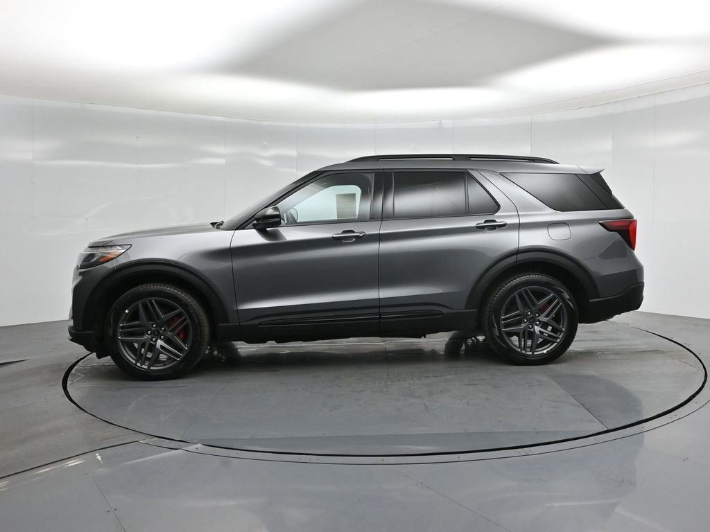 Certified 2025 Ford Explorer ST-Line w/ ST-Line Street Pack image 22