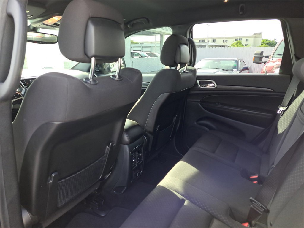 Used 2022 Jeep Grand Cherokee Laredo E w/ Security & Convenience Group image 5