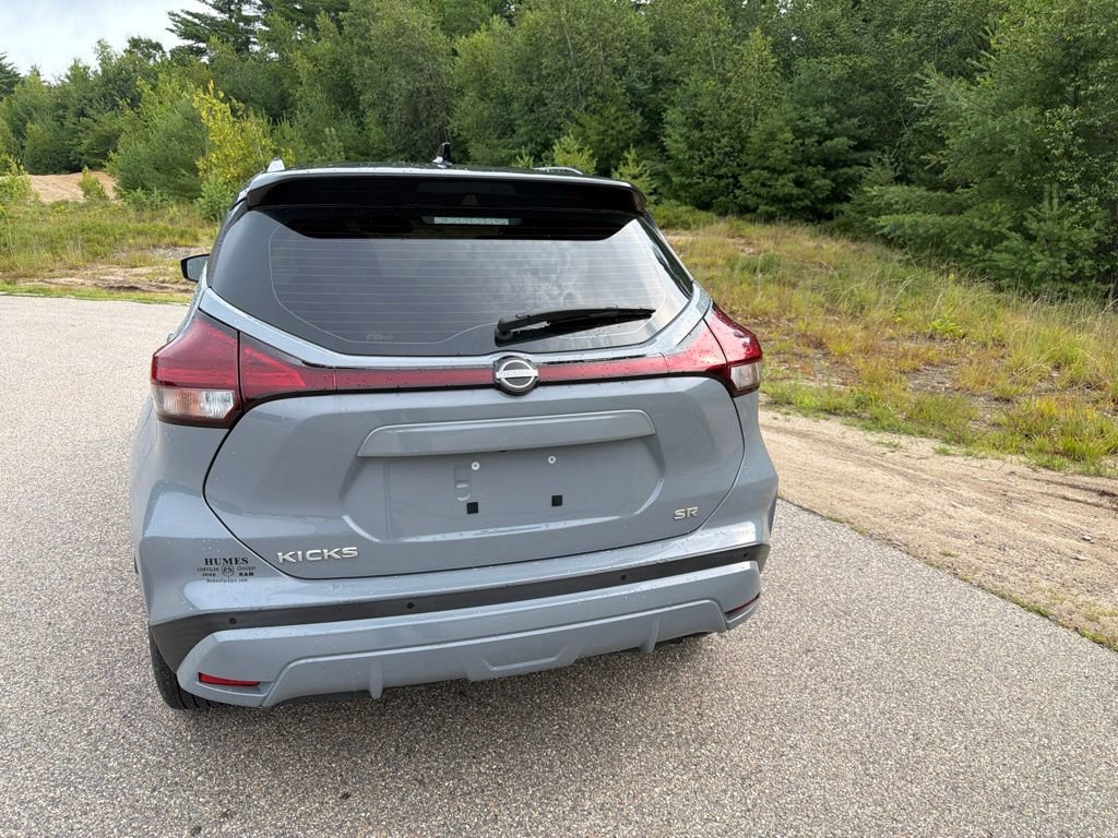 Used 2022 Nissan Kicks SR FWD image 4