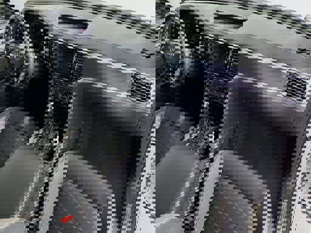 Used 2022 Volkswagen Atlas SEL Premium image 33