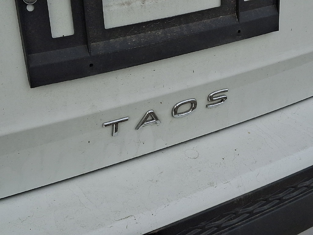 Used 2022 Volkswagen Taos SE AWD/4WD image 11