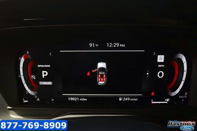 Used 2025 Nissan Pathfinder Platinum image 19