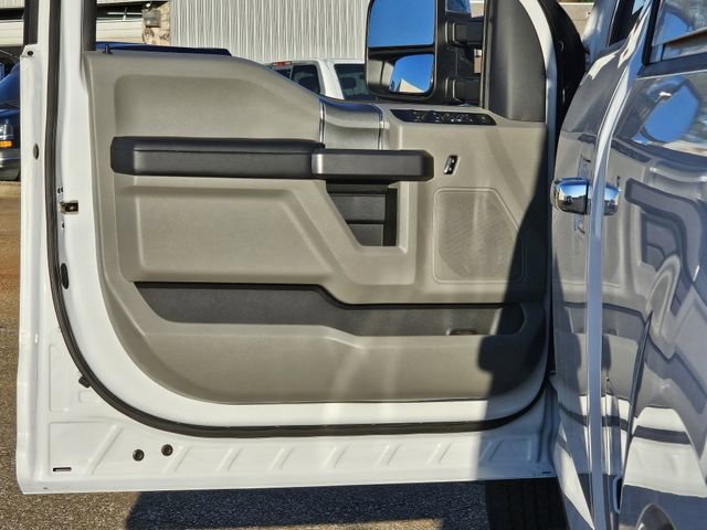 Certified 2022 Ford F250 XLT w/ XLT Premium Package image 13