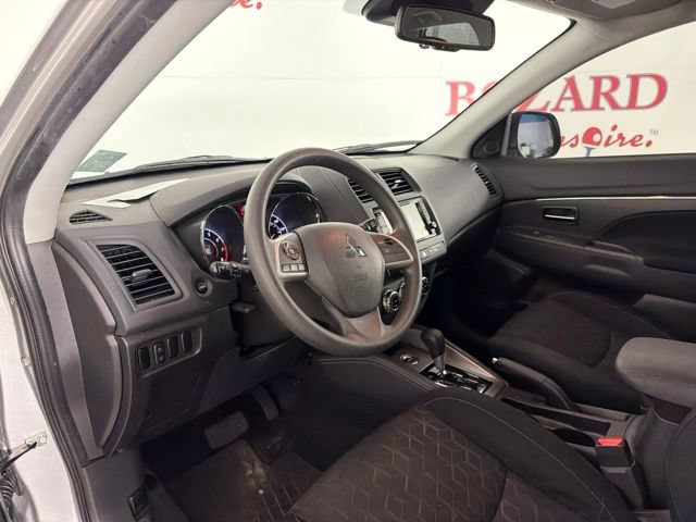 Used 2024 Mitsubishi Outlander Sport ES AWD/4WD image 12