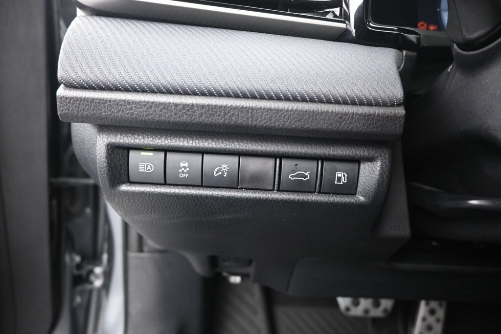 Used 2025 Toyota Camry SE FWD image 12