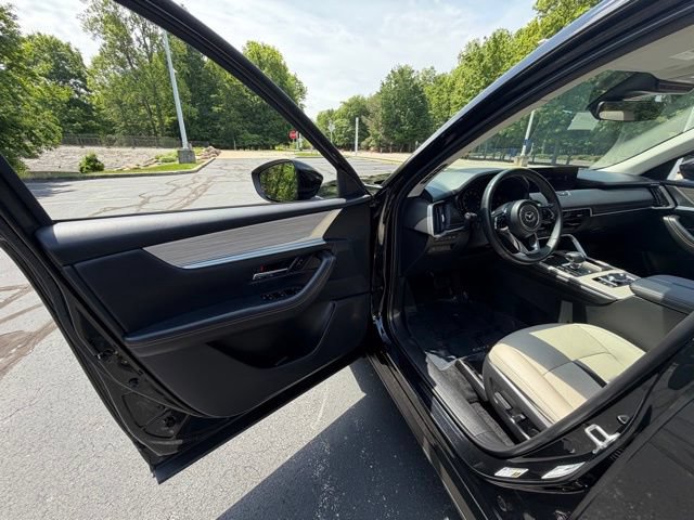 Used 2024 MAZDA CX-90 3.3 Turbo w/ Preferred Plus AWD/4WD image 14