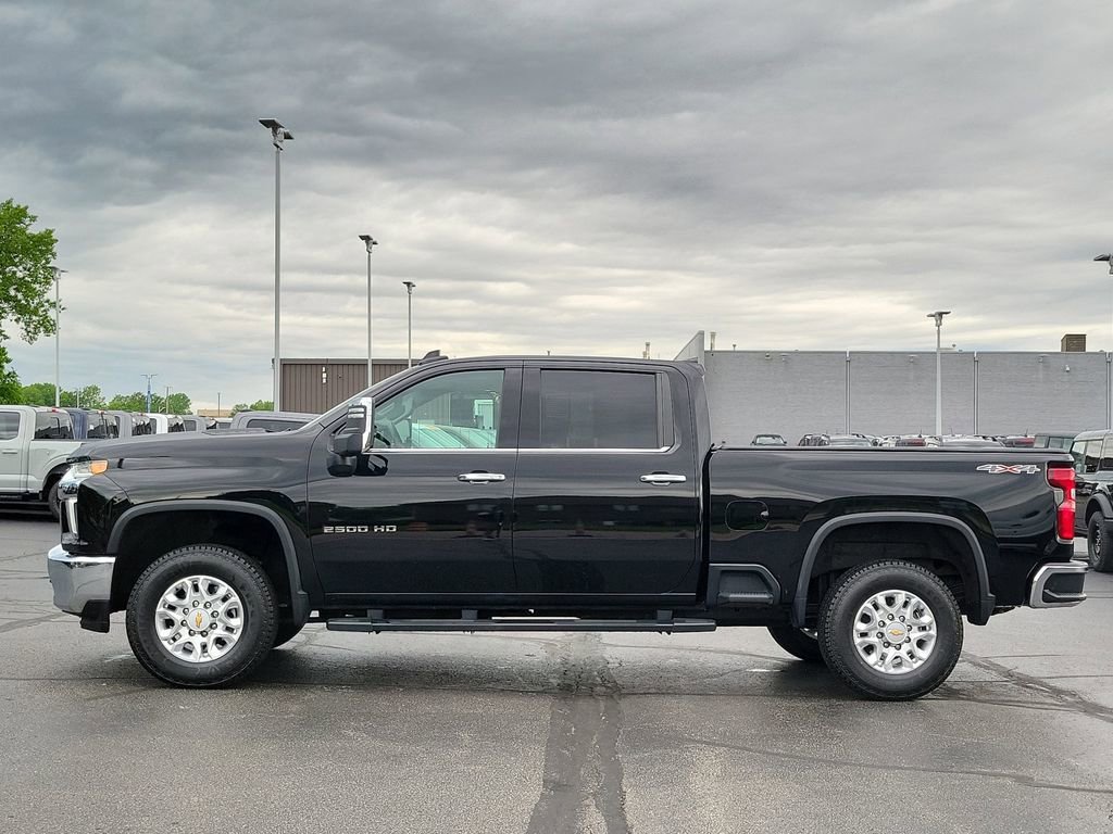 Used 2022 Chevrolet Silverado 2500 LTZ w/ LTZ Convenience Package AWD/4WD image 4