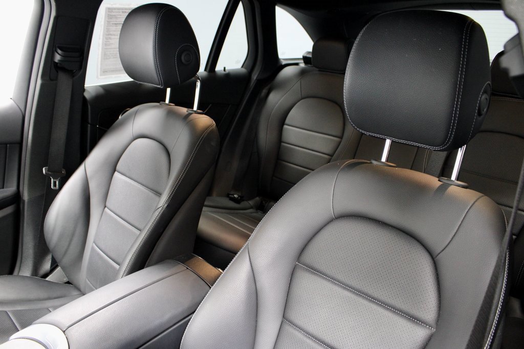 Used 2022 Mercedes-Benz GLC 300 4MATIC image 29