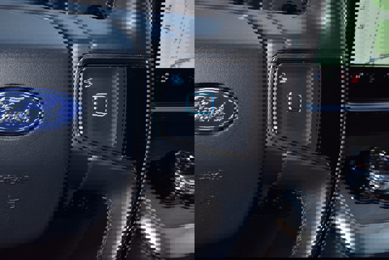 Certified 2025 Ford Expedition Max Platinum image 25