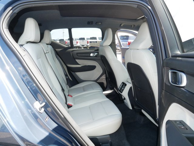 Used 2019 Volvo XC40 T5 Inscription AWD/4WD image 18