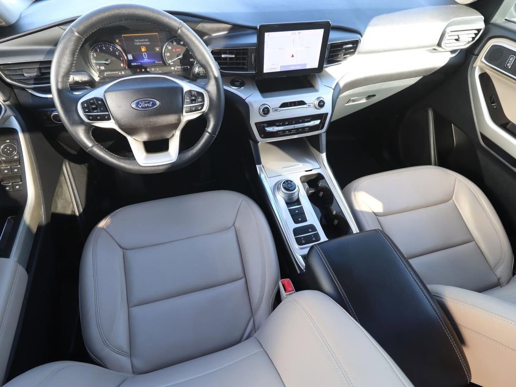 Certified 2022 Ford Explorer XLT w/ Equipment Group 202A image 12