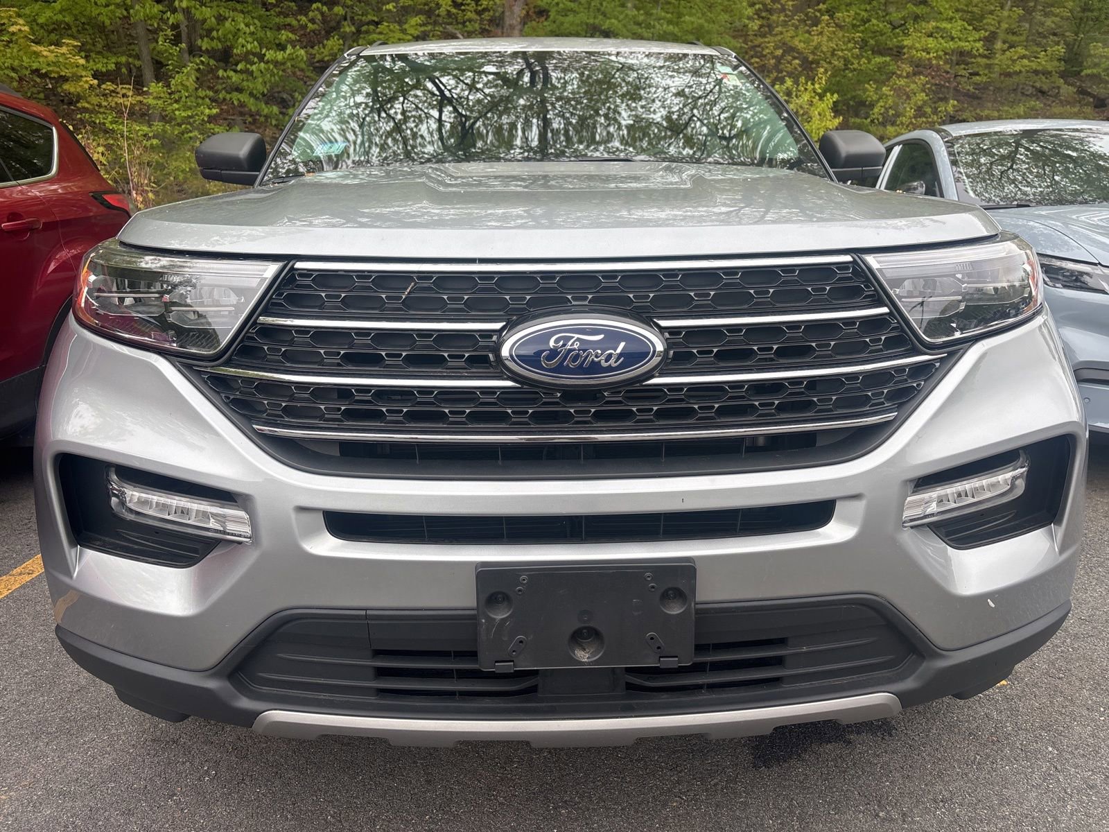 Certified 2023 Ford Explorer XLT w/ Equipment Group 202A AWD/4WD image 2
