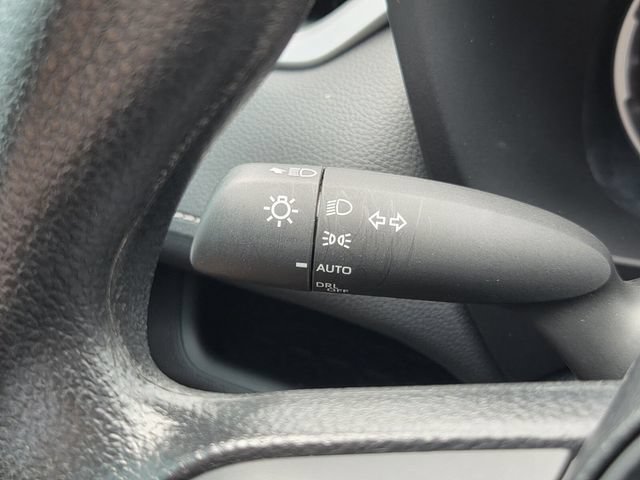 Used 2025 Toyota RAV4 XLE w/ Convenience Package FWD image 31