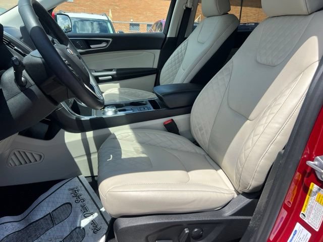 Certified 2023 Ford Edge Titanium AWD/4WD image 19