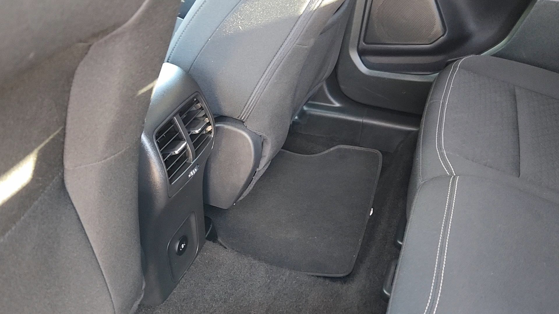 Certified 2025 Ford Escape Active AWD/4WD image 25