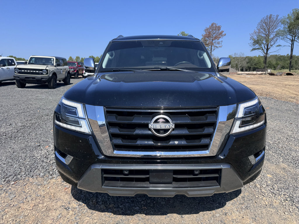 Used 2021 Nissan Armada Platinum w/ Captain's Chairs Package RWD image 2