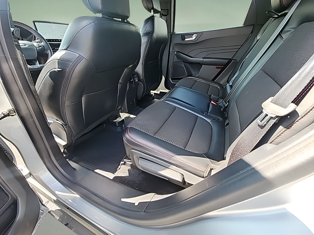 Certified 2023 Ford Escape ST-Line AWD/4WD image 20