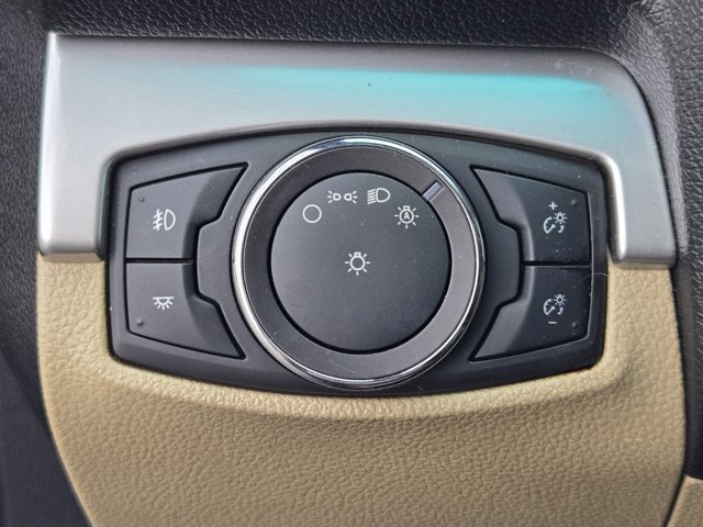 Certified 2017 Ford Explorer XLT image 19