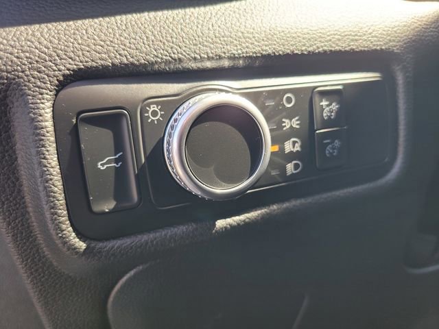 Certified 2022 Ford Explorer XLT image 17