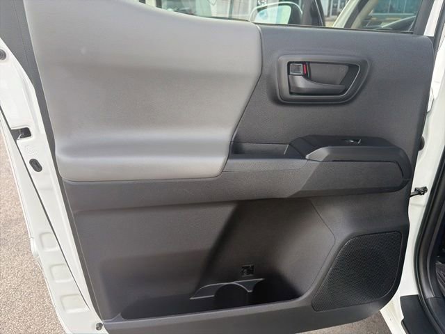 Used 2022 Toyota Tacoma SR AWD/4WD image 20