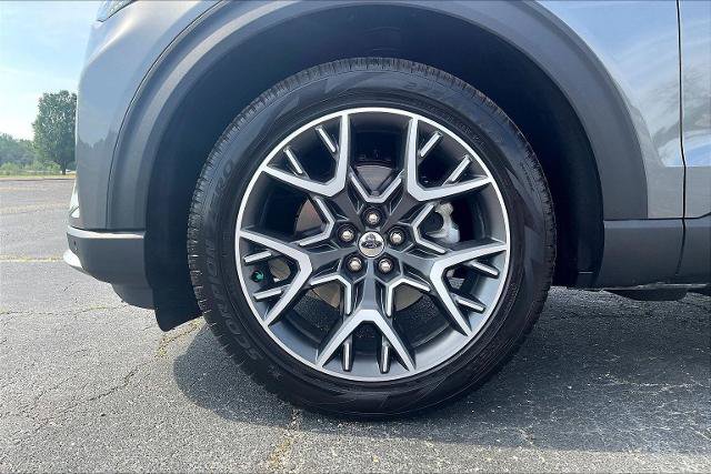Certified 2025 Ford Explorer Platinum w/ Ultimate Package RWD image 9