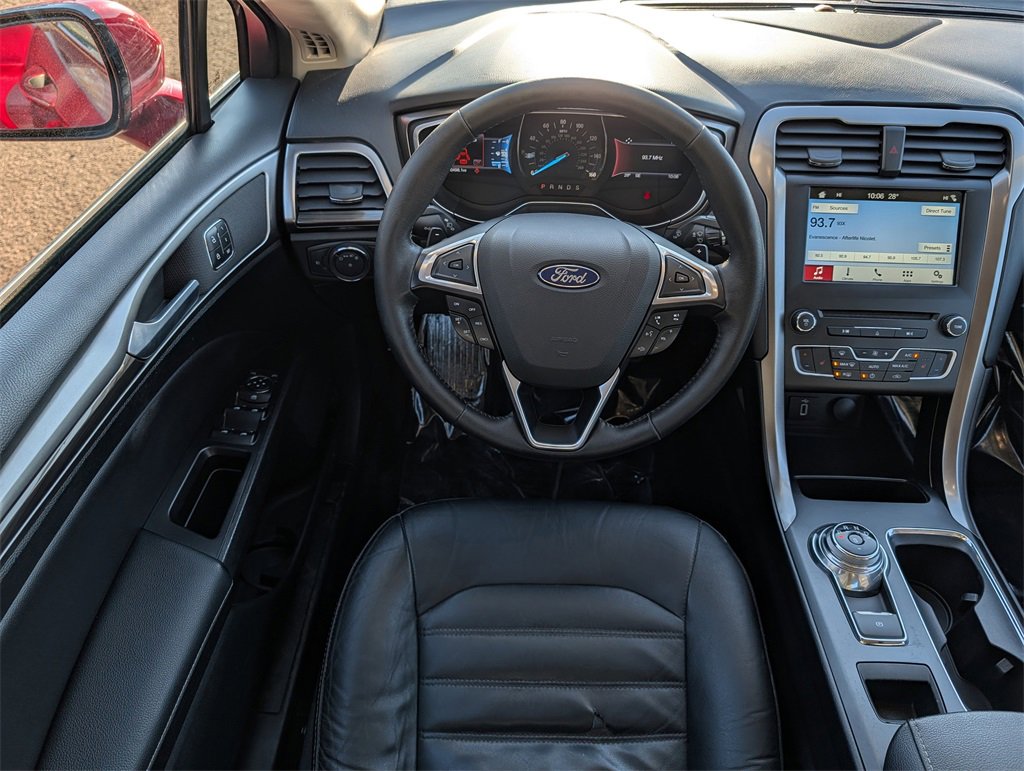 Certified 2017 Ford Fusion SE w/ Equipment Group 202A image 12