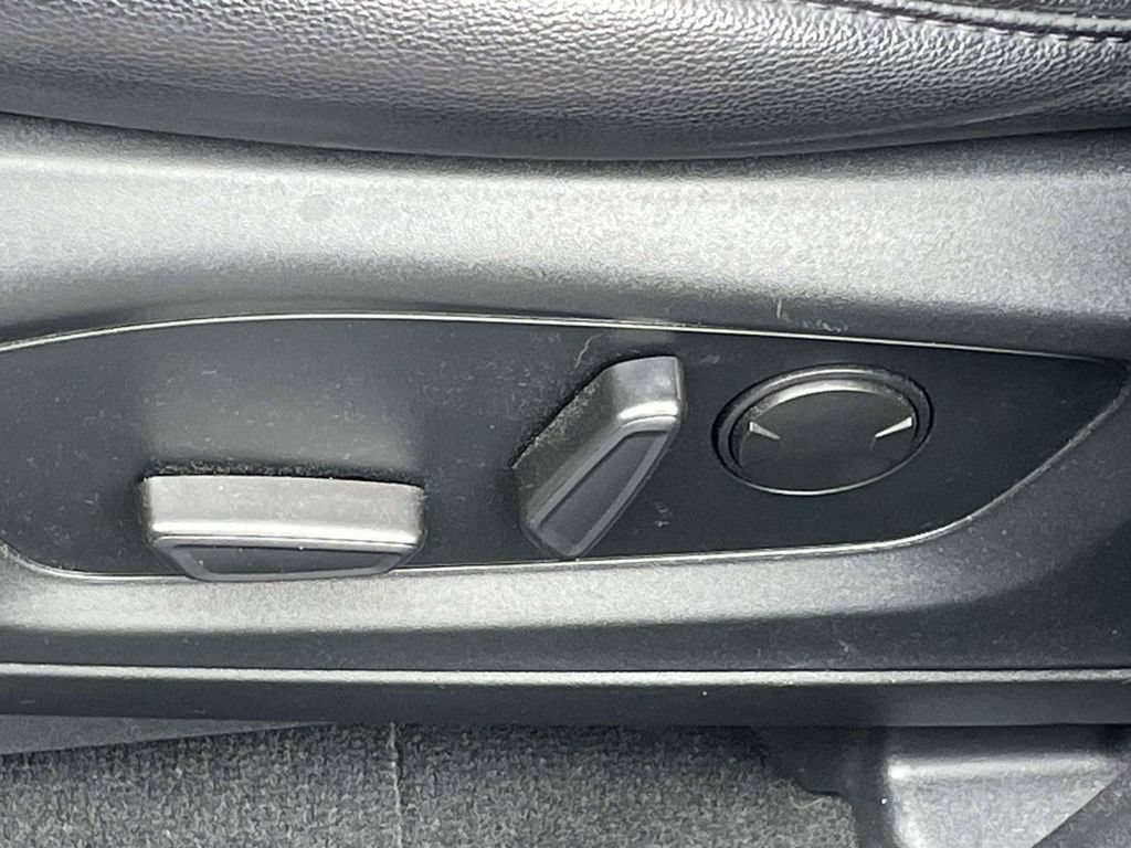 Certified 2022 Ford Explorer ST-Line RWD image 14