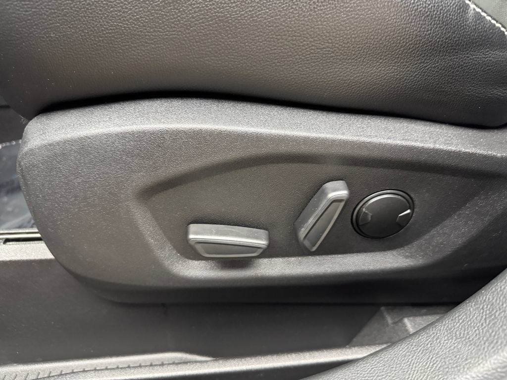 Certified 2023 Ford Edge ST AWD/4WD image 11