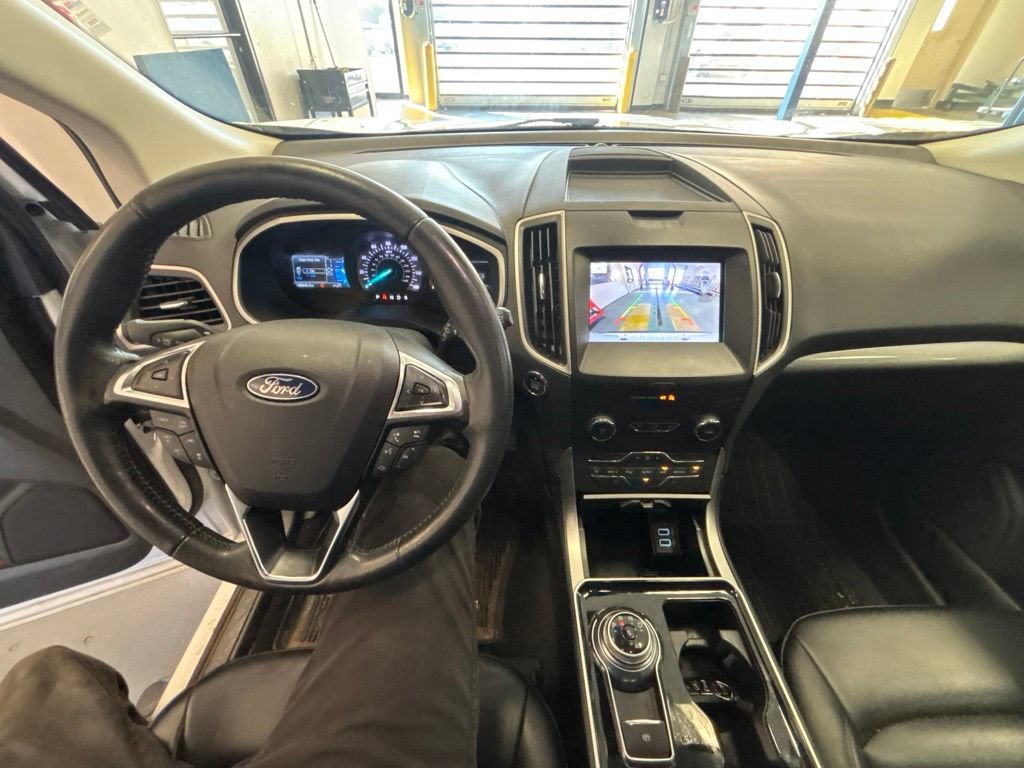 Certified 2020 Ford Edge SEL w/ Convenience Package AWD/4WD image 5