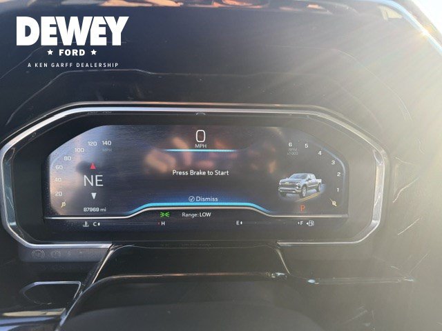 Used 2022 Chevrolet Silverado 1500 LTZ w/ LTZ Premium Package AWD/4WD image 16