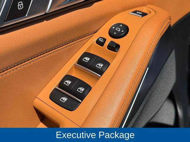Used 2022 BMW X5 xDrive40i w/ M Sport Package AWD/4WD image 17