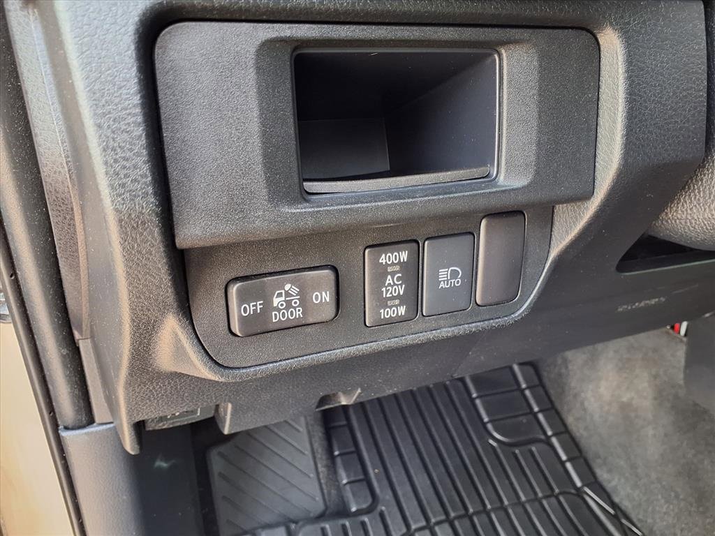 Used 2019 Toyota Tacoma TRD Sport w/ Technology Package image 14