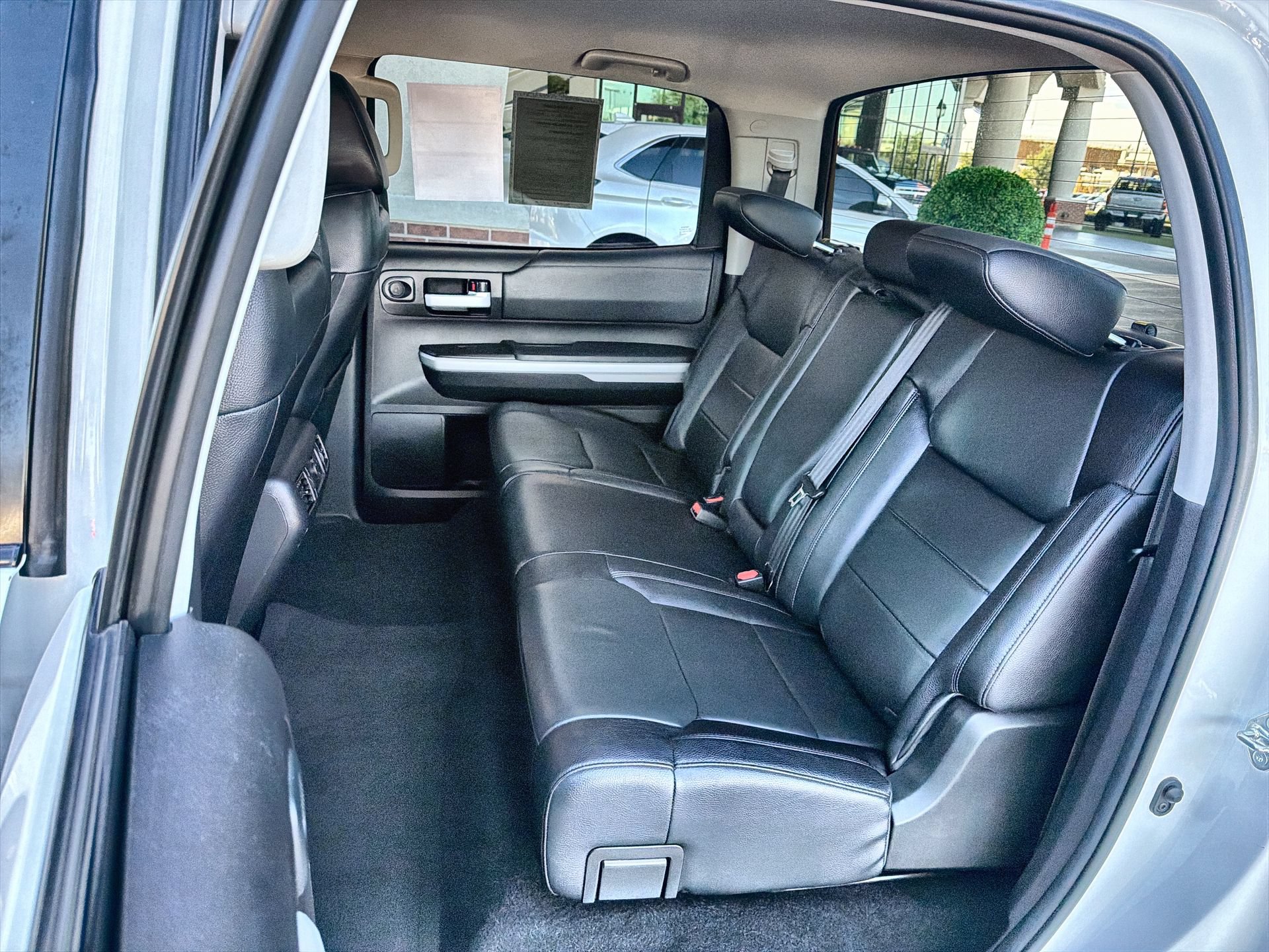 Used 2021 Toyota Tundra SR5 w/ SR5 Leather Package AWD/4WD image 21