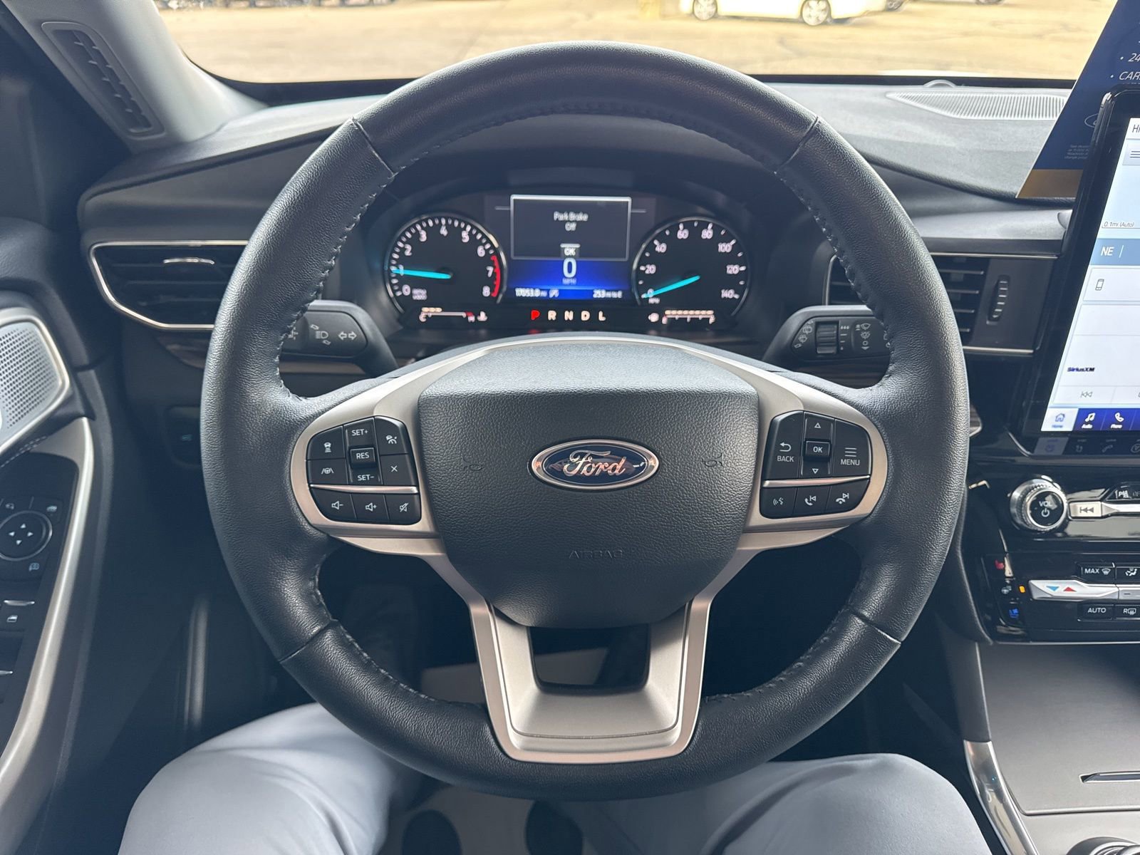 Certified 2023 Ford Explorer Limited w/ Limited Technology Package image 29