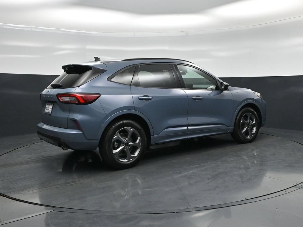 Certified 2024 Ford Escape ST-Line w/ Tech Pack #1 FWD image 28