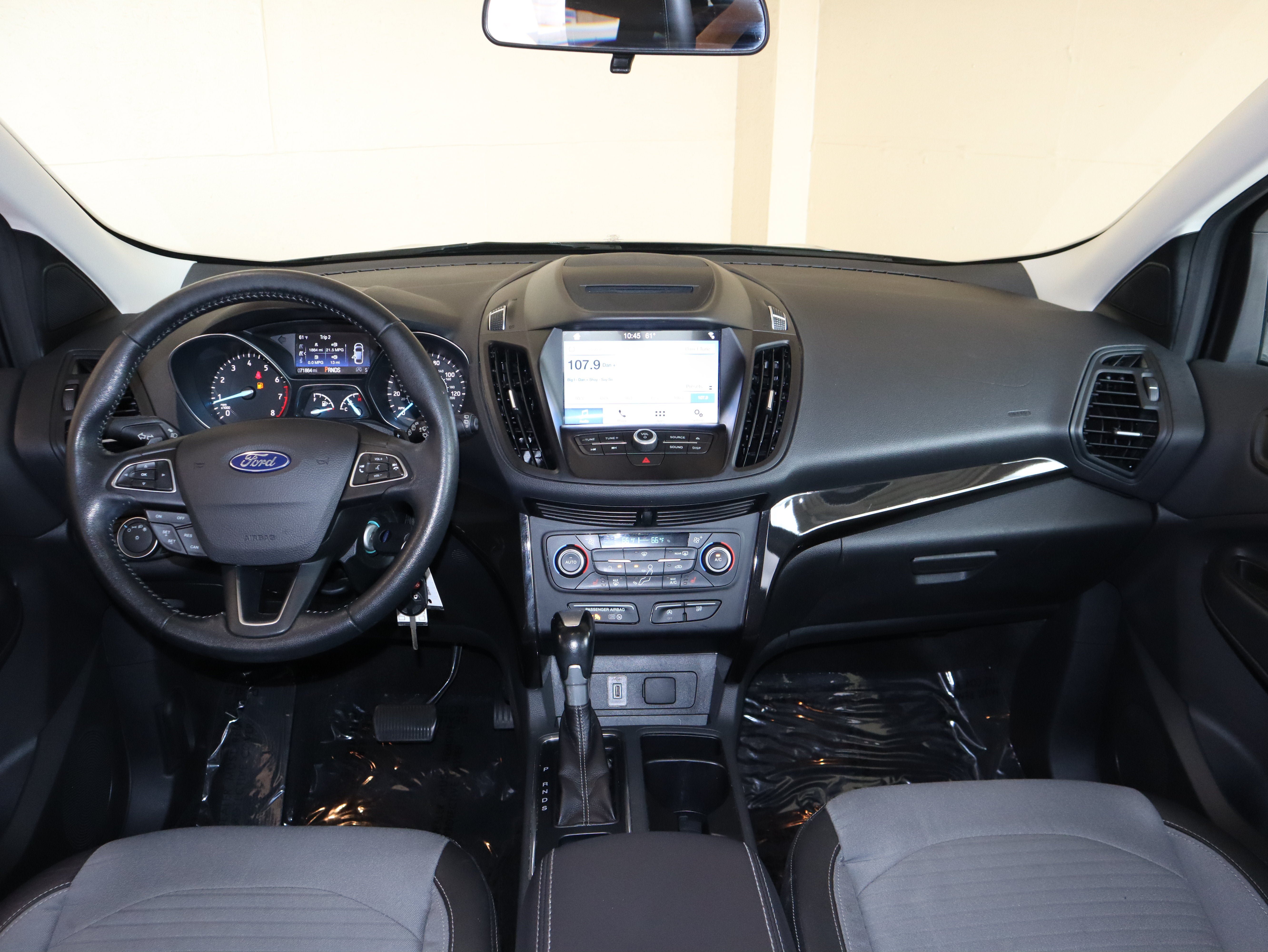 Certified 2018 Ford Escape SE w/ SE Sport Appearance Package AWD/4WD image 25