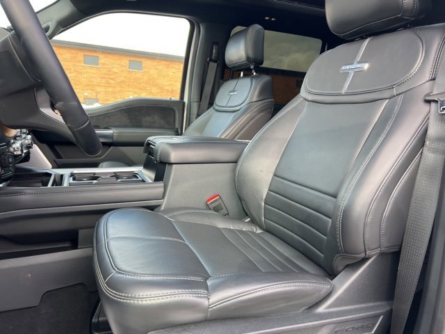 Certified 2025 Ford F350 Platinum w/ FX4 Off-Road Package image 23