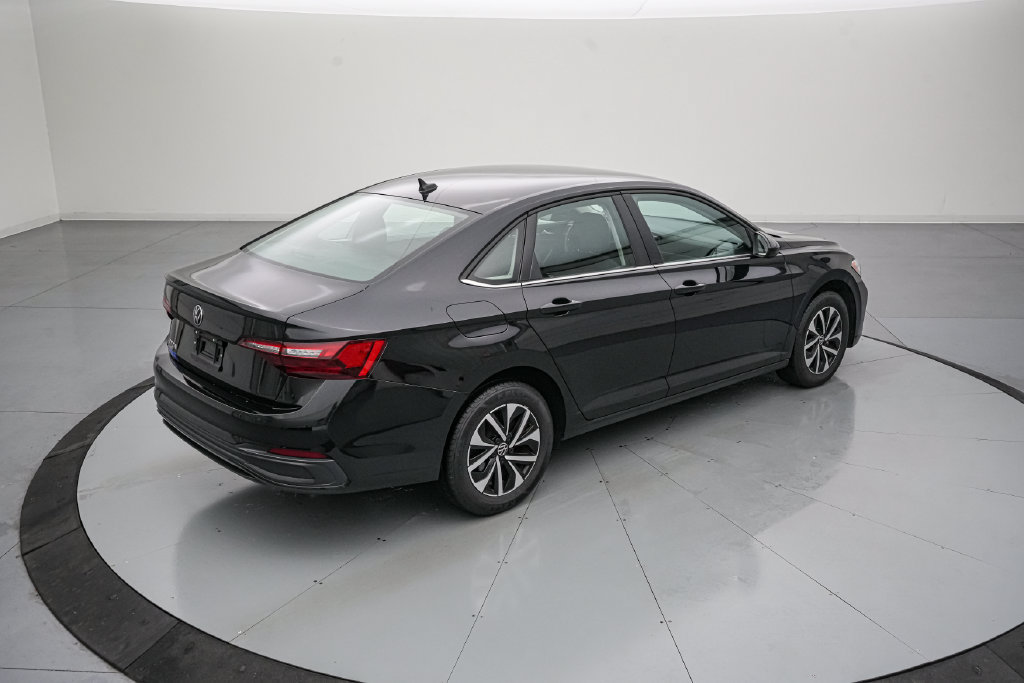 Used 2024 Volkswagen Jetta S FWD image 4