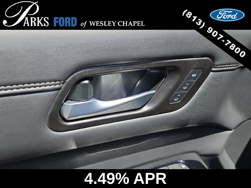 Used 2025 Nissan Pathfinder Platinum FWD image 19