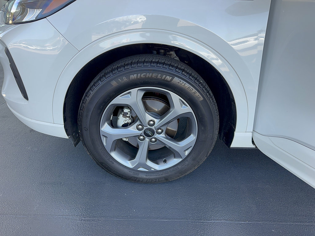 Certified 2024 Ford Escape ST-Line Select w/ Tech Pack #1 AWD/4WD image 34