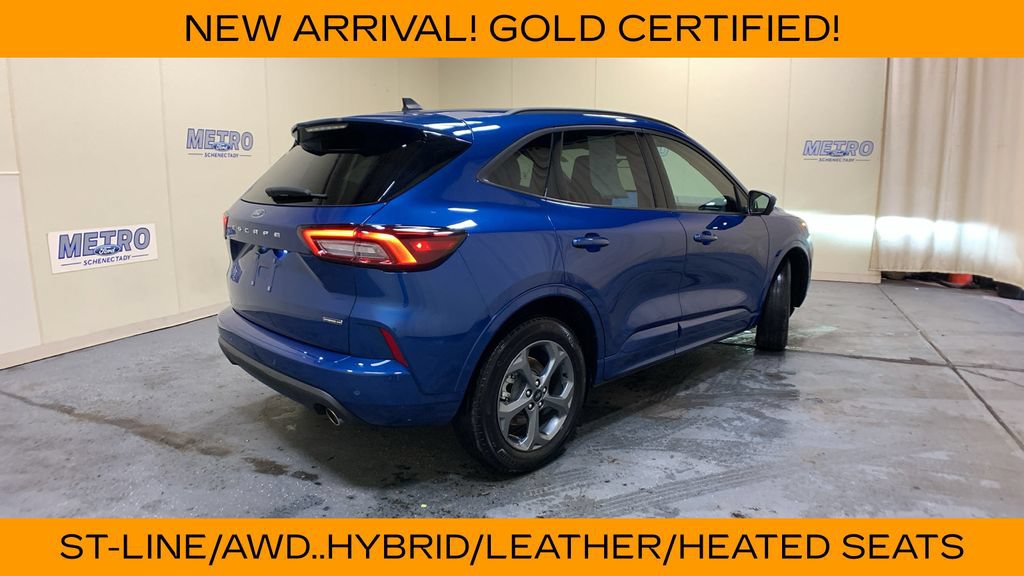 Certified 2023 Ford Escape ST-Line Select w/ Tech Pack #2 AWD/4WD image 3