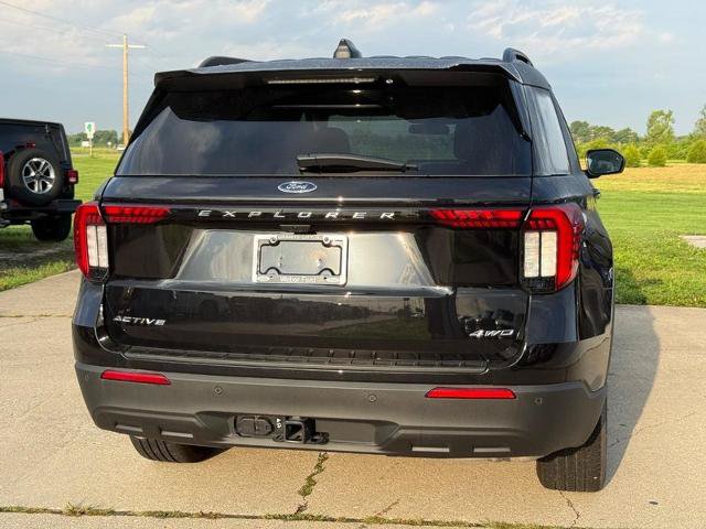 Certified 2026 Ford Explorer Active AWD/4WD image 4