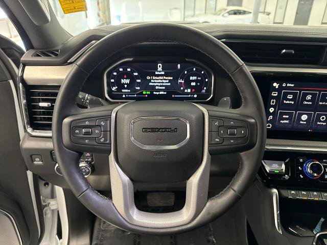 Used 2023 GMC Sierra 1500 Denali w/ Denali Reserve Package AWD/4WD image 16