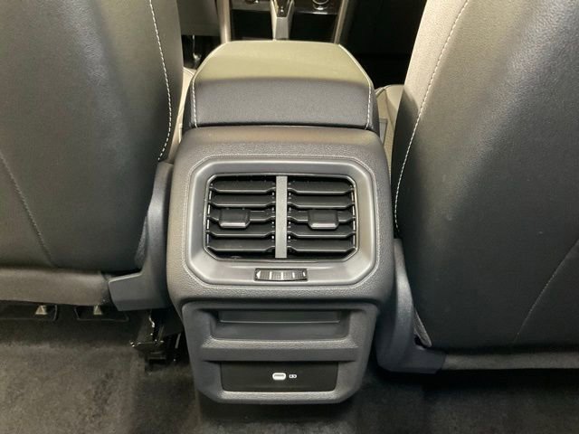 Used 2023 Volkswagen Taos SE image 17